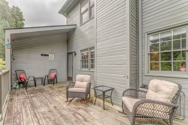 1962 Meadowbrook Circle, Dalton, GA 30720