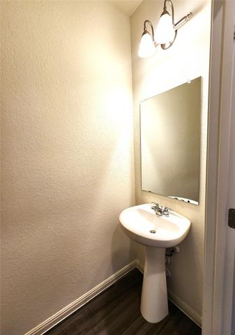 243 Waterbuck LOOP, Hutto, TX 78634