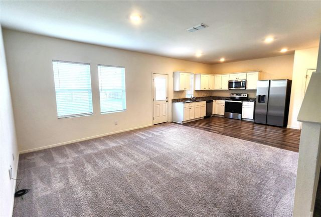 243 Waterbuck LOOP, Hutto, TX 78634