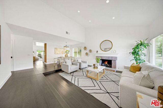 5921 E Avenida Arbol, Anaheim, CA 92807