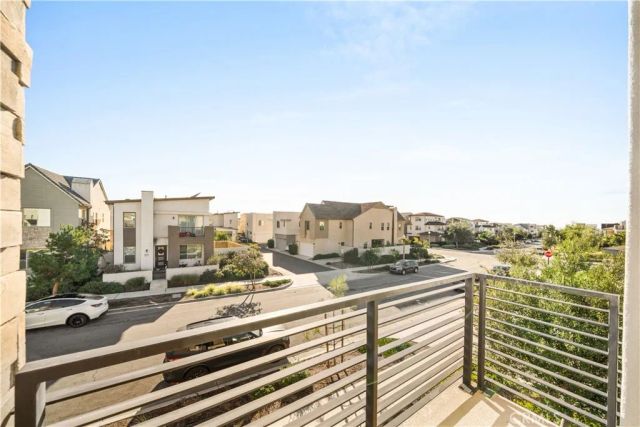 151 Scale, Irvine, CA 92618