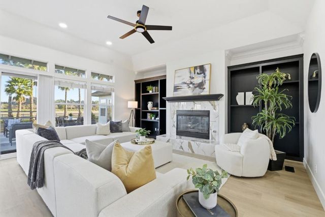 380 W Middle Avenue, Morgan Hill, CA 95037