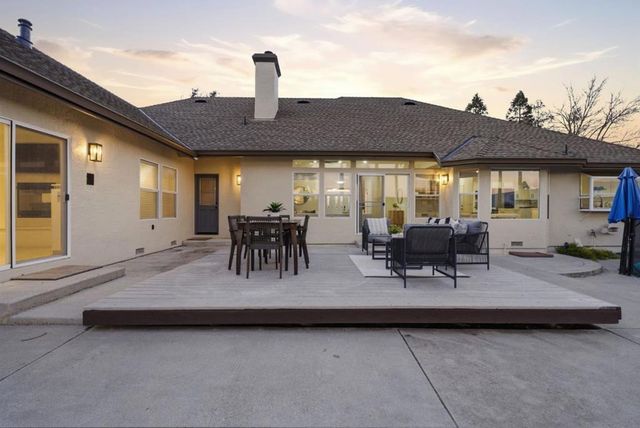 380 W Middle Avenue, Morgan Hill, CA 95037