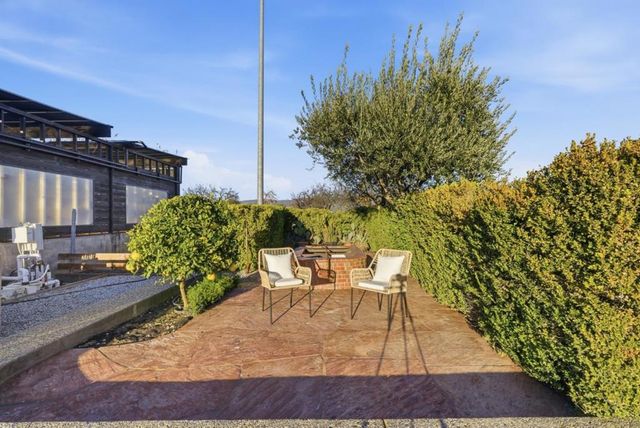 380 W Middle Avenue, Morgan Hill, CA 95037