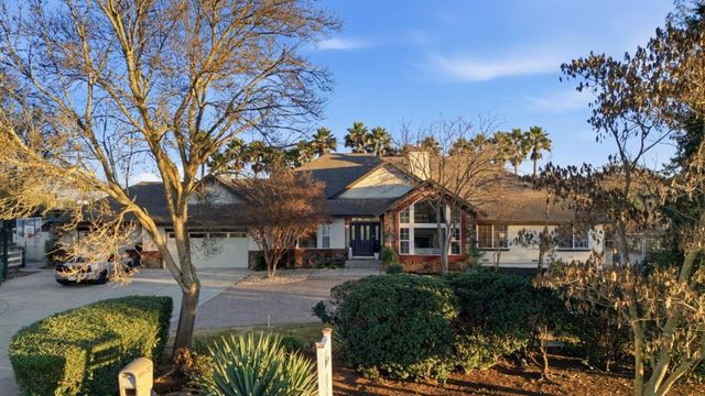 380 W Middle Avenue, Morgan Hill, CA 95037