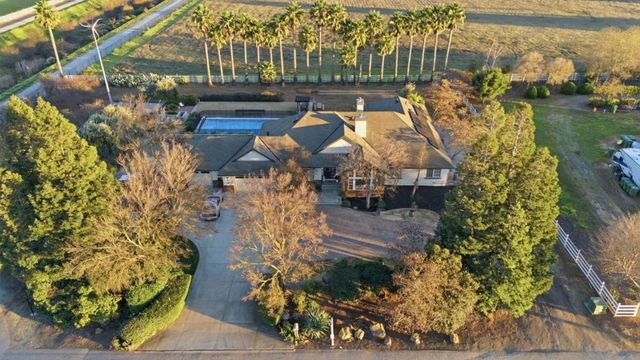 380 W Middle Avenue, Morgan Hill, CA 95037