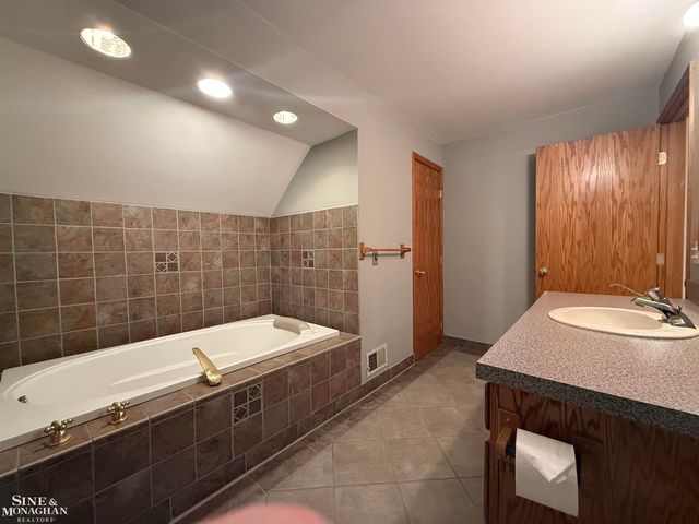 2218 St. Clair Highway Highway, East China, MI 48054