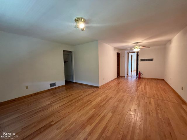 2218 St. Clair Highway Highway, East China, MI 48054