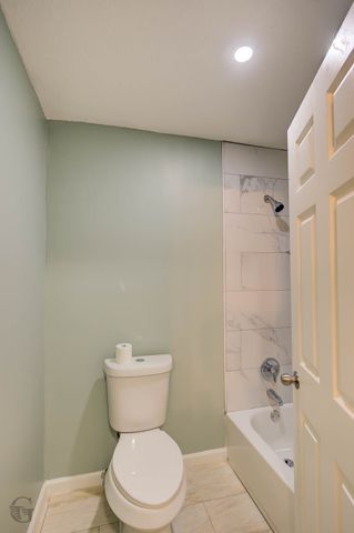 209 W Jackson Avenue, Haughton, LA 71037