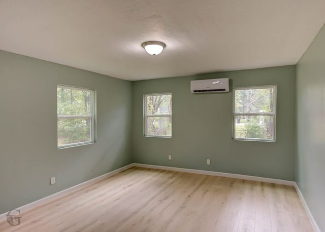 209 W Jackson Avenue, Haughton, LA 71037