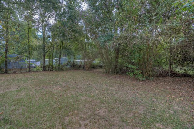 209 W Jackson Avenue, Haughton, LA 71037