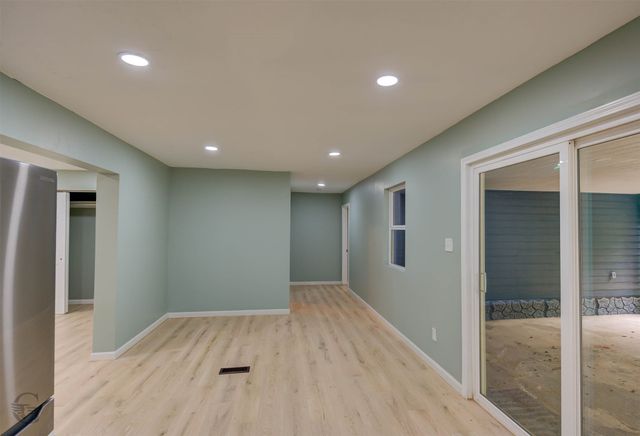 209 W Jackson Avenue, Haughton, LA 71037