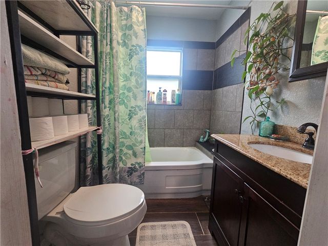400 S Main Avenue, Lincoln, AR 72744