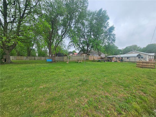 400 S Main Avenue, Lincoln, AR 72744