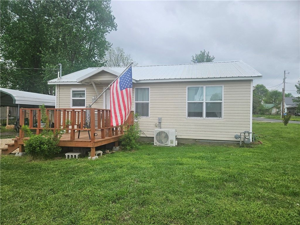 400 S Main Avenue, Lincoln, AR 72744