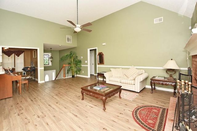 143 BurchField Run, Carrollton, GA 30116