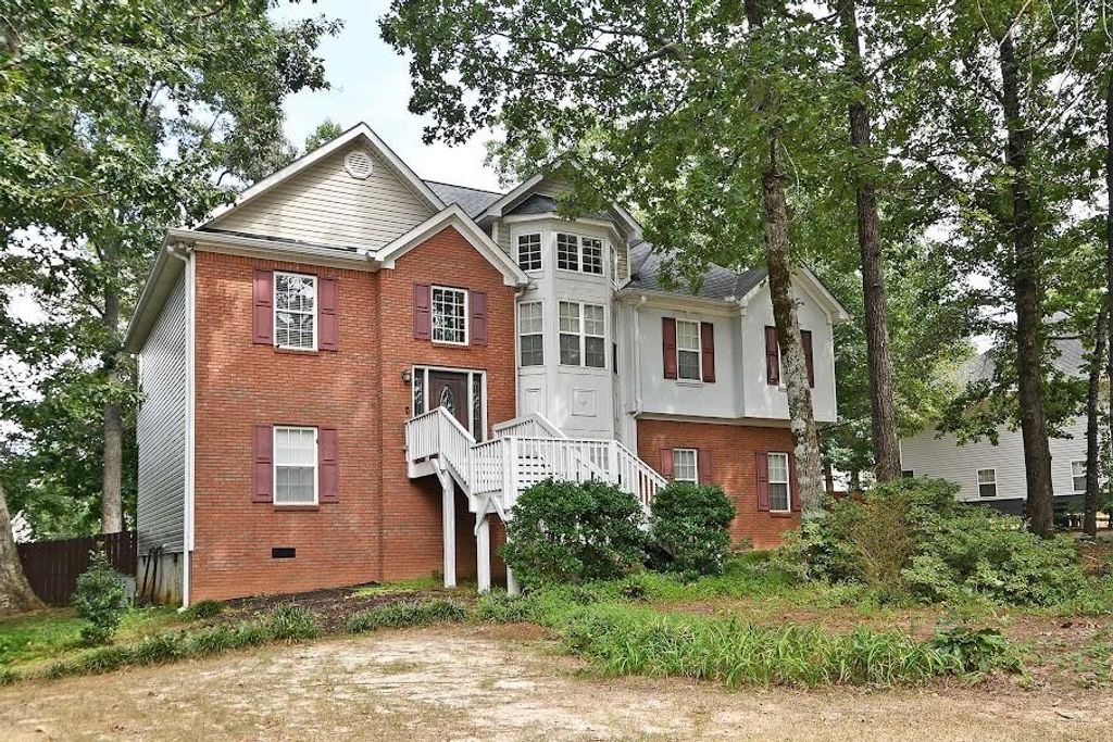 143 BurchField Run, Carrollton, GA 30116