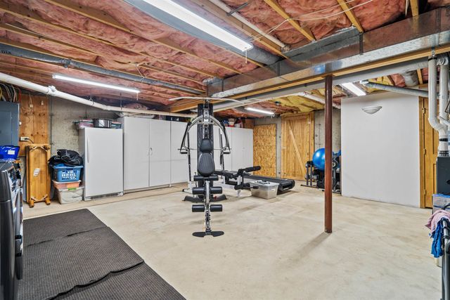 24 Cricket Lane, Concord, NH 03301