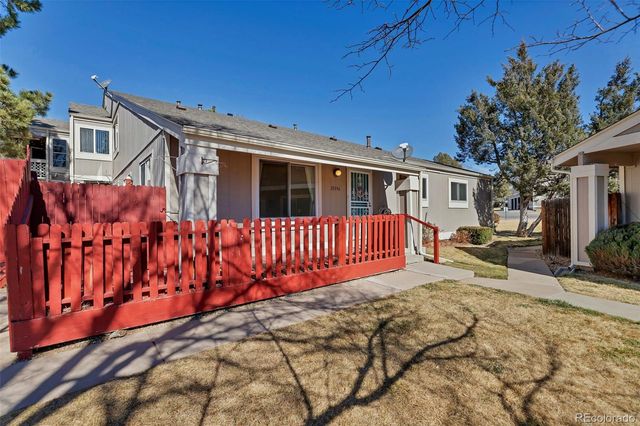 15396 E Temple Place, Aurora, CO 80015