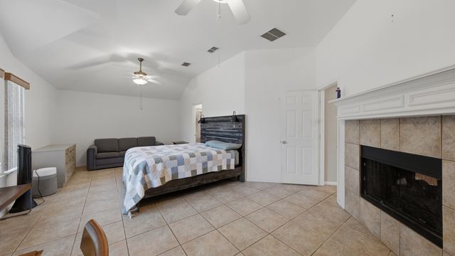 4802 Pier Nine Drive, Arlington, TX 76016