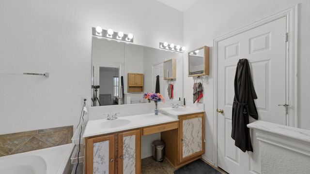4802 Pier Nine Drive, Arlington, TX 76016