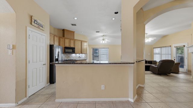 4802 Pier Nine Drive, Arlington, TX 76016