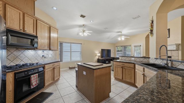 4802 Pier Nine Drive, Arlington, TX 76016