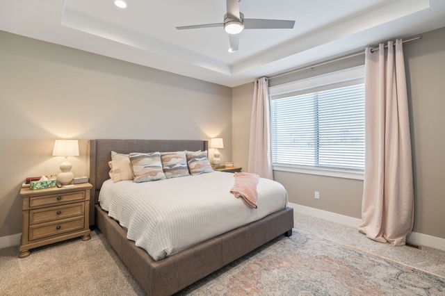 8881 Scarlet Drive, West Des Moines, IA 50266