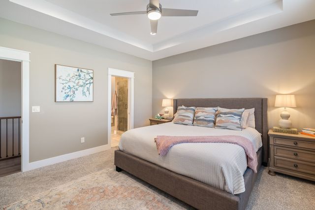 8881 Scarlet Drive, West Des Moines, IA 50266