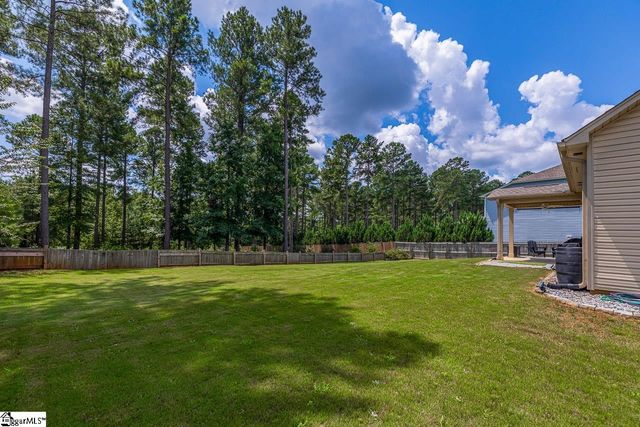 619 Autumn Breeze Walk, Inman, SC 29349