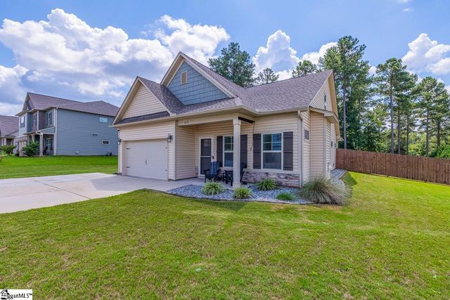 619 Autumn Breeze Walk, Inman, SC 29349