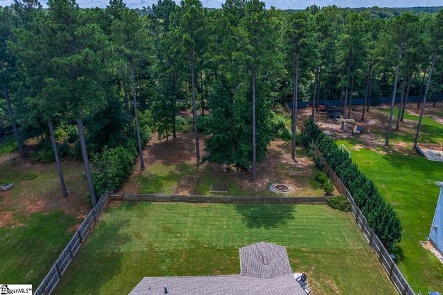 619 Autumn Breeze Walk, Inman, SC 29349