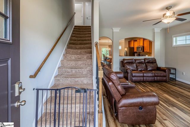 619 Autumn Breeze Walk, Inman, SC 29349