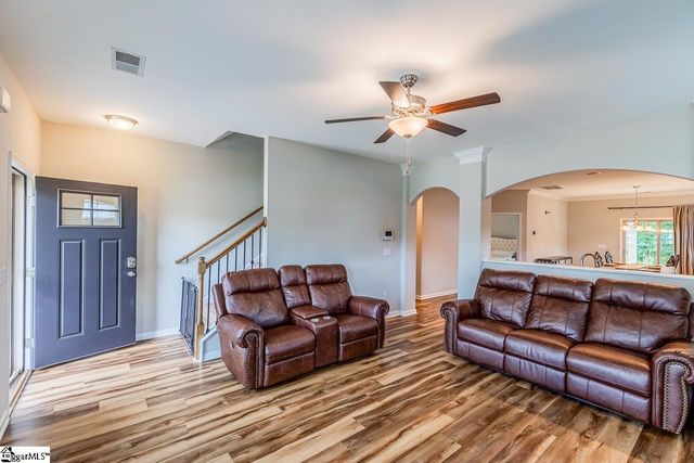 619 Autumn Breeze Walk, Inman, SC 29349