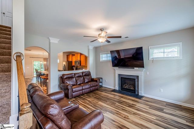 619 Autumn Breeze Walk, Inman, SC 29349