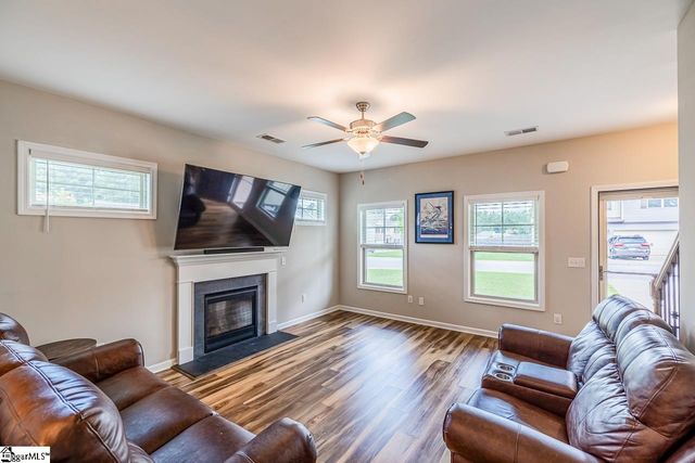 619 Autumn Breeze Walk, Inman, SC 29349
