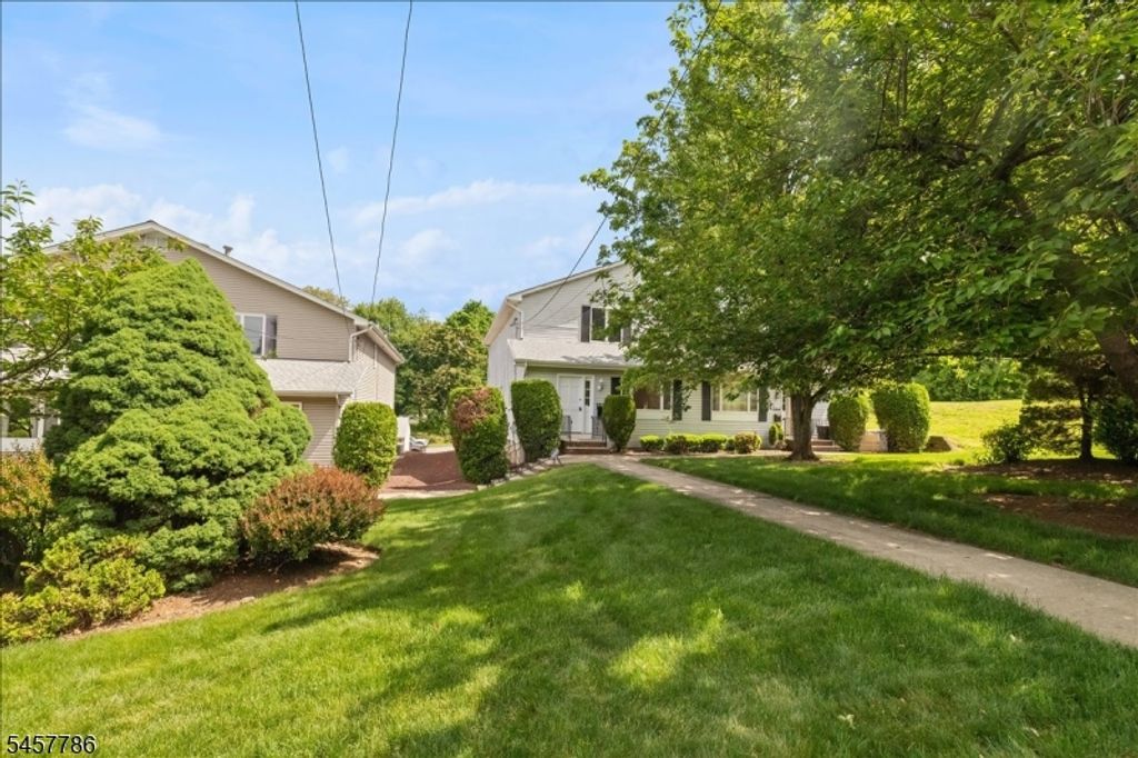 222 Eagle Rock Ave, Roseland Boro, NJ 07068 — exterior