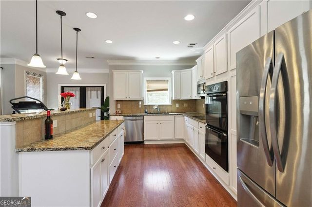 1169 Leybourne Cove, Lawrenceville, GA 30045
