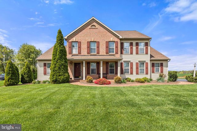 1347 STERLING DR, York, PA 17404