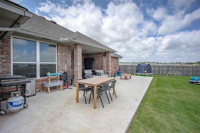 1111 NW 12th Street, Newcastle, OK 73065