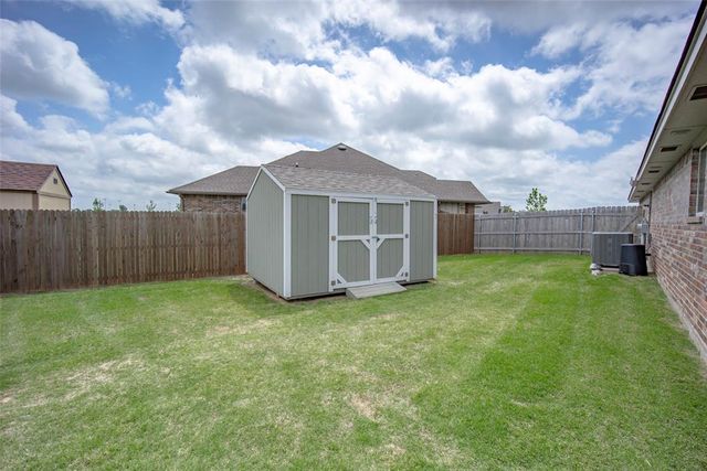 1111 NW 12th Street, Newcastle, OK 73065