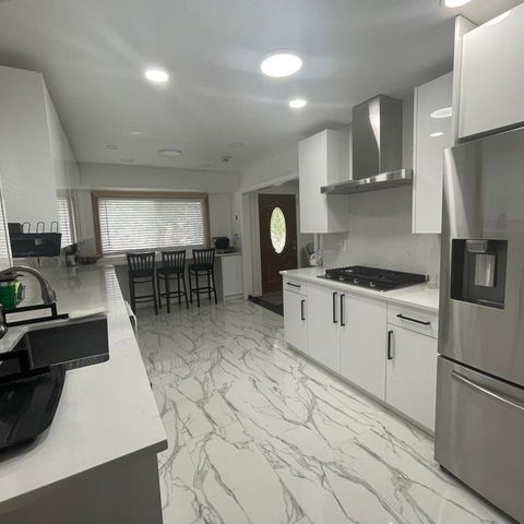 23175 Nona Street, Dearborn, MI 48124