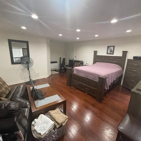 23175 Nona Street, Dearborn, MI 48124