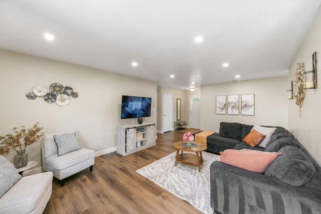 9220 Castlebar Way, Sacramento, CA 95826