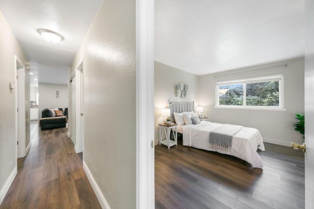 9220 Castlebar Way, Sacramento, CA 95826