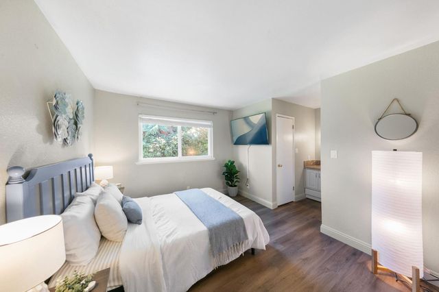 9220 Castlebar Way, Sacramento, CA 95826