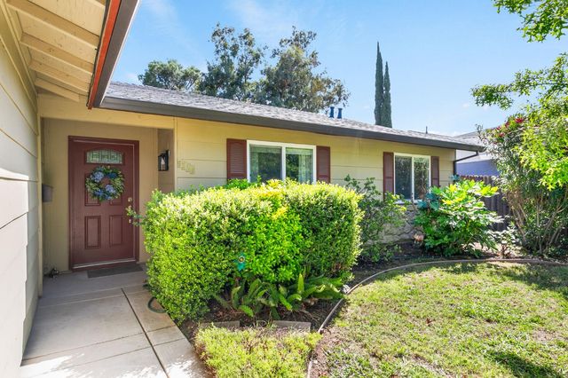 9220 Castlebar Way, Sacramento, CA 95826