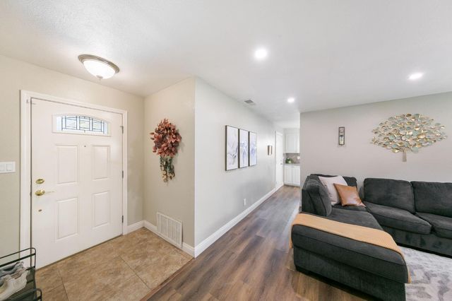 9220 Castlebar Way, Sacramento, CA 95826