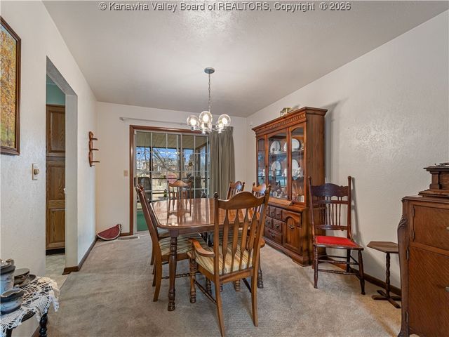 33 Marilyn Road, Scott Depot, WV 25560