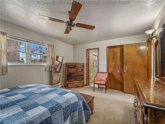 33 Marilyn Road, Scott Depot, WV 25560